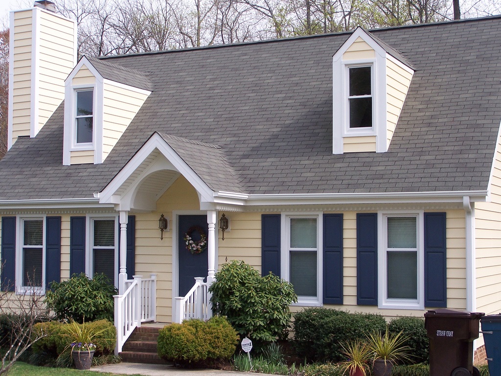 Columbus, OH board and batten vinyl siding