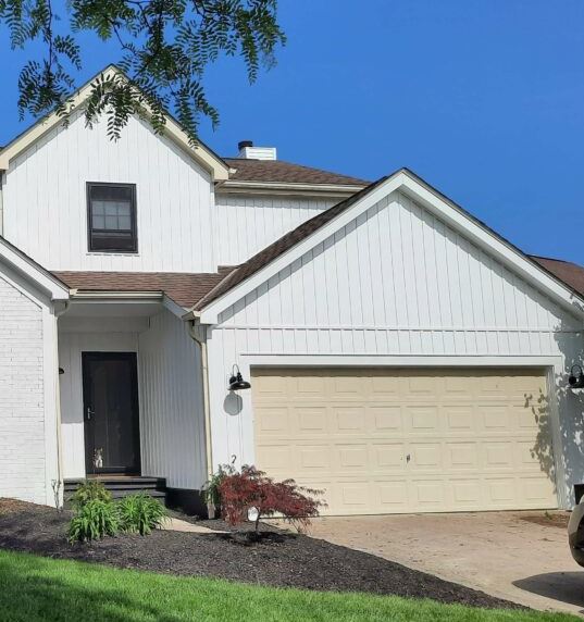 Board and batten vinyl siding in Columbus, OH