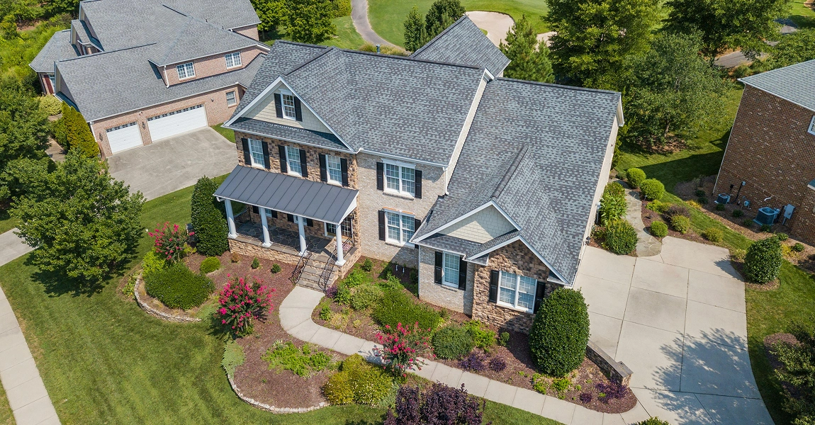 Blacklick, OH home featuring new energy-efficient windows and fresh vinyl siding installed by Columbus Windows & Siding